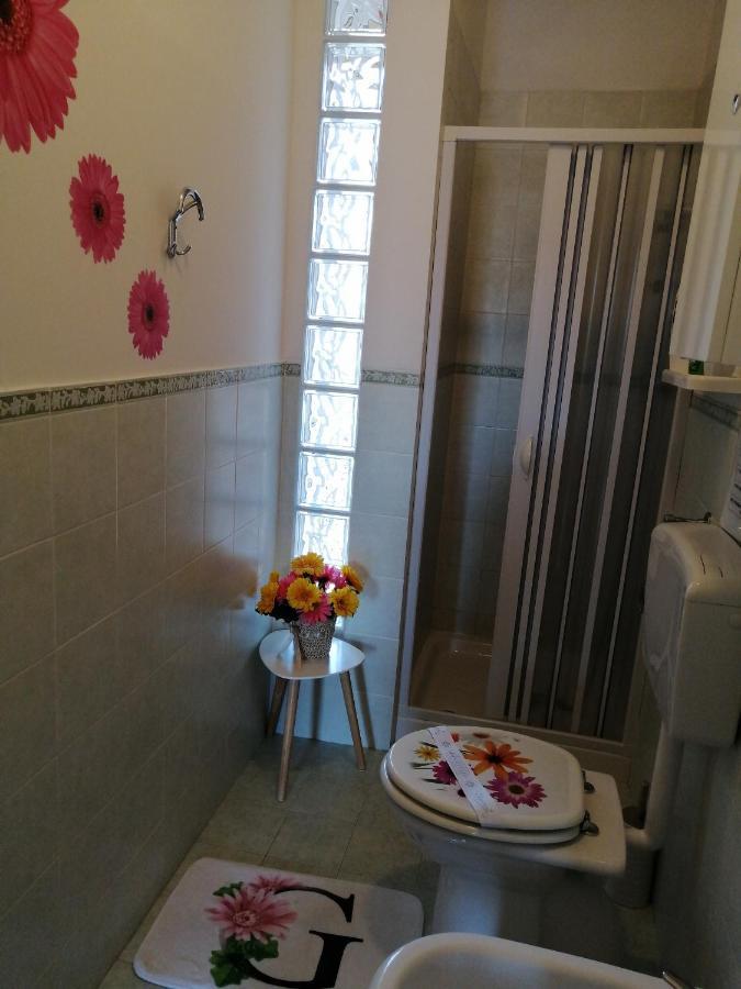 La Casa Di Ginevra O11o15-lt-1097 *