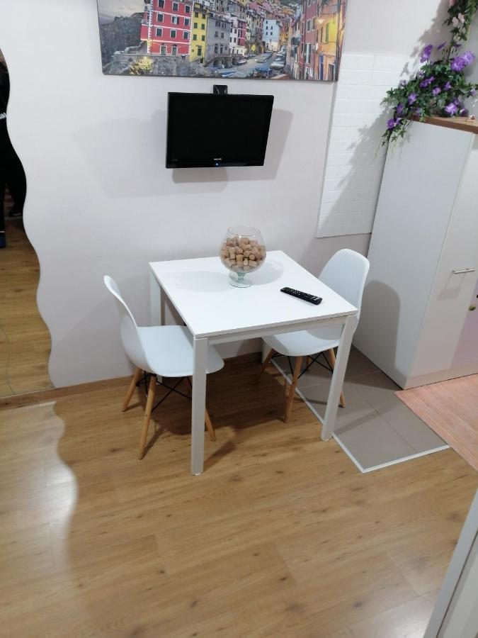 La Casa Di Ginevra O11o15-lt-1097 *